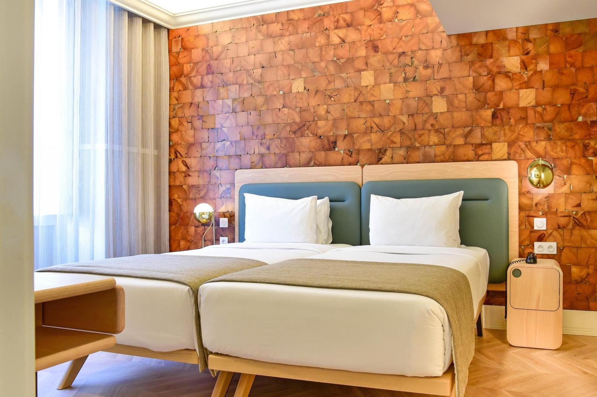 Suite Room